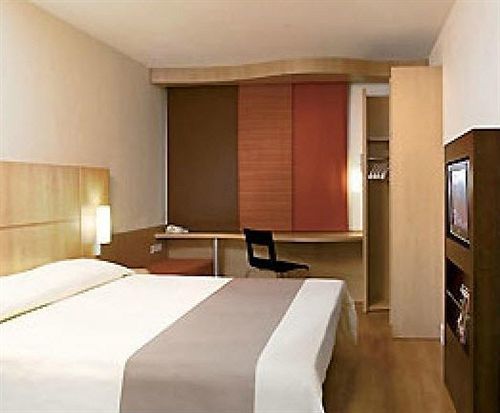ไอบิส โคโม Hotel กรานดาเต ภายนอก รูปภาพ