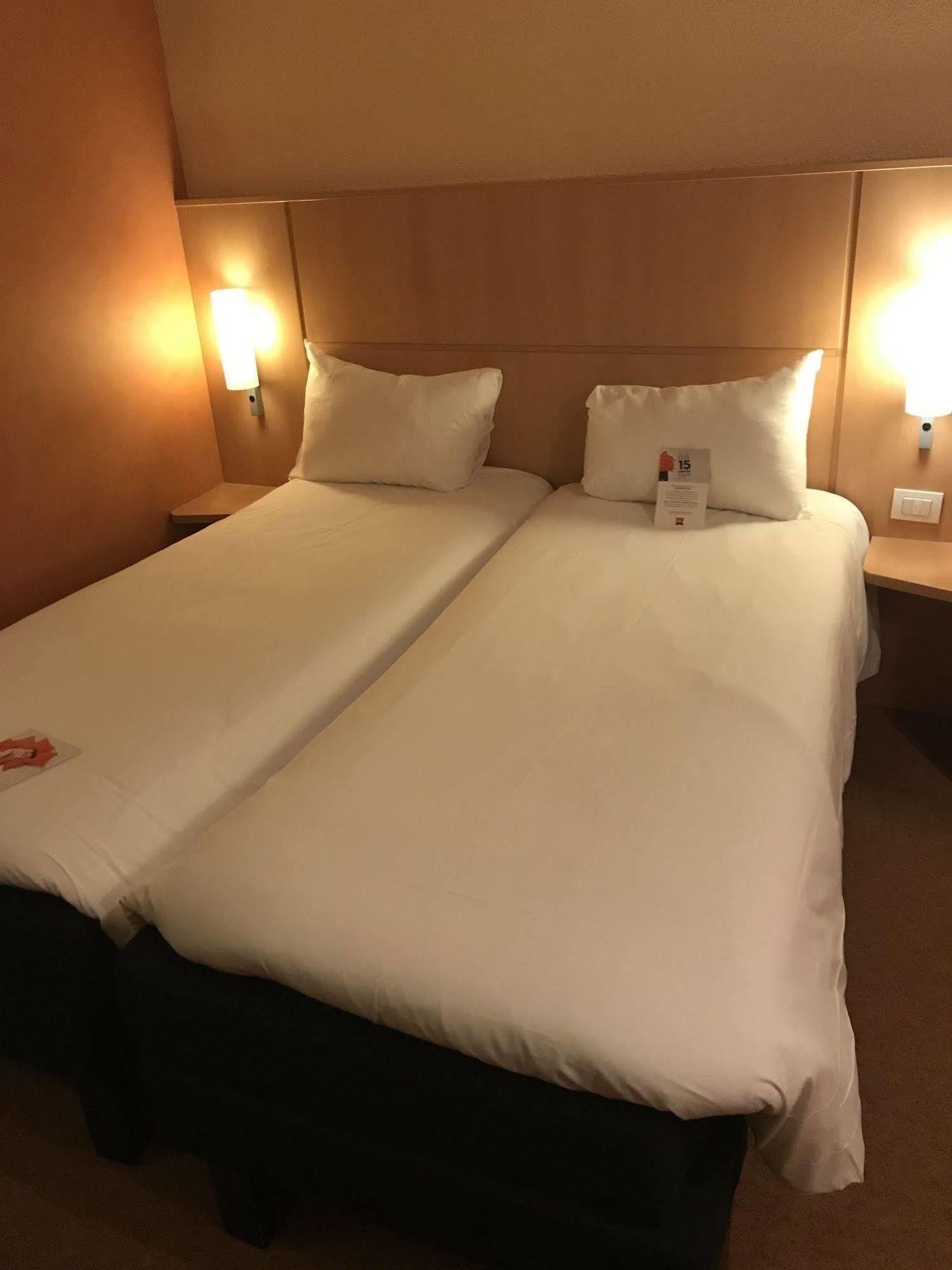 ไอบิส โคโม Hotel กรานดาเต ภายนอก รูปภาพ